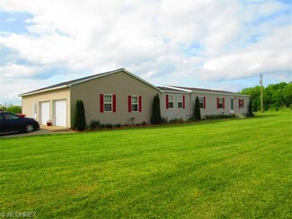 13555 Claysville Rd, New Concord, OH 43762
