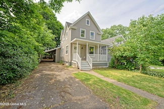1095 Palmer Ave, Schenectady, NY 12309