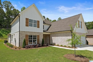 121 Mcalpin Cir, Pelham, AL 35124