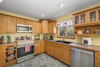 56 North Rd, Gilmanton Iron Works, NH 03837