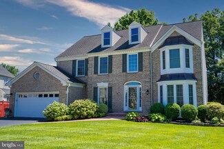 1403 Winterland Ct, Herndon, VA 20170