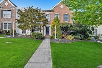 612 Hunting Creek Rd, Canonsburg, PA 15317