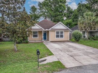 55 Ruby Ln, Crawfordville, FL 32327
