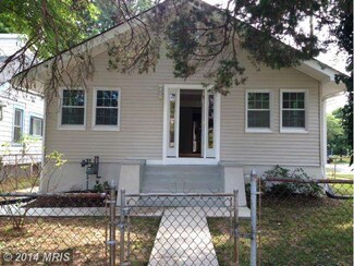 4001 Parkwood St, Brentwood, MD 20722