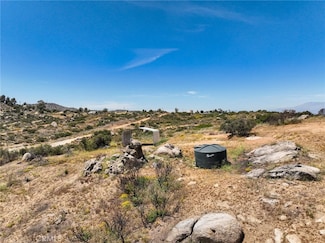 22 Minton Rd, Homeland, CA 92548