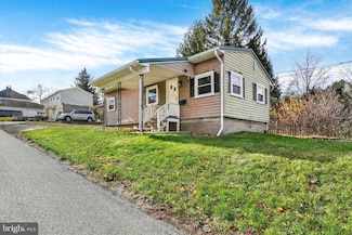 430 E Maple St, Dallastown, PA 17313