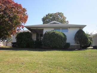107 Holly Ln, Peckville, PA 18452