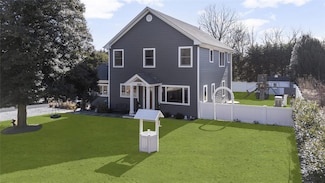 805 Captain Kidd Dr, Mattituck, NY 11952