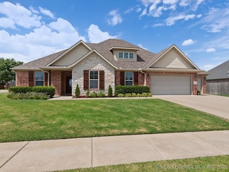 5402 Nottingham Place, Bartlesville, OK 74006