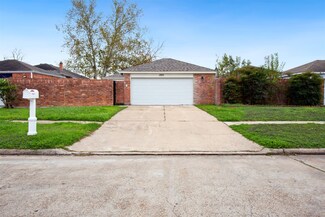 13107 Newbrook Dr, Houston, TX 77072