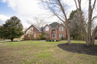101 Somerset Ln, Tullahoma, TN 37388