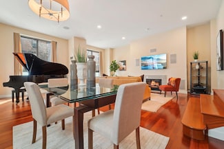 27 City Place Unit THB, White Plains, NY 10601