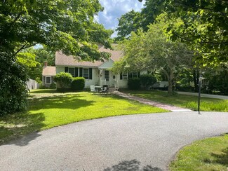 1059 Union St, Rockland, MA 02370