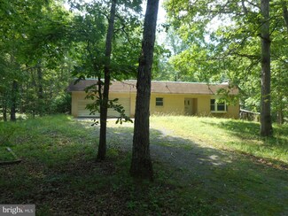 3701 Lake Ferndale Dr, Springfield, WV 26763