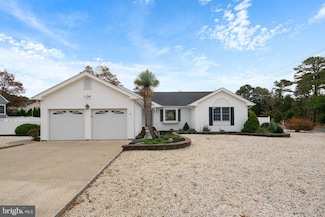 2 Terrace Ct, Manahawkin, NJ 08050