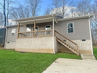 531 Lewis Ln, Charlotte, TN 37036