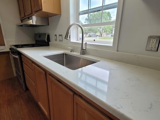 20 Railroad Ave, Seabrook, NH 03874