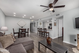 7811 E Park View Dr, Mesa, AZ 85208