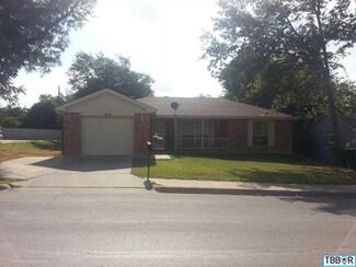 419 N 8th St, Temple, TX 76501