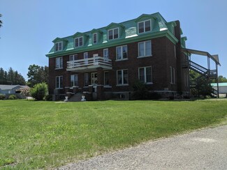 380 Church St Unit 380, Saint Ignace, MI 49781