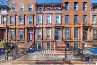 11 Hart St, Brooklyn, NY 11206