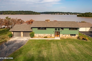 3860 Brooksview Rd, Lenoir City, TN 37772