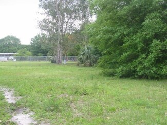 8229 Penny Dr, North Fort Myers, FL 33917