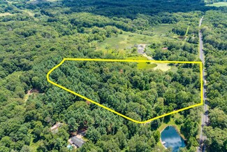 1919 N Pineayr Dr, Charleston Township, MI 49034