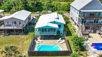 331 E 2nd Ave, Gulf Shores, AL 36542