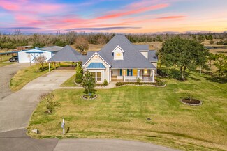 3203 Trinity St, Baytown, TX 77523