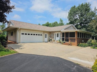 W6714 Porters Lake Rd, Wautoma, WI 54982