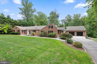 2083 Fox Creek Rd, Berwyn, PA 19312