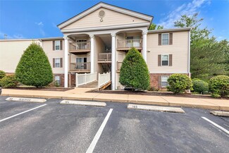 757 Ridgeside Dr Unit I, Ballwin, MO 63021