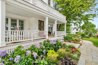 15 Langsford Rd Unit 6, Kennebunkport, ME 04046