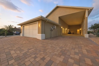 1211 Challenger Ave, Davenport, FL 33897