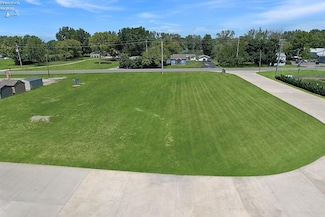 2650 E Harbor Rd, Port Clinton, OH 43452
