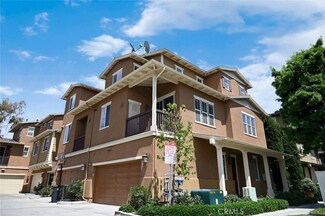 90 Liberty St, Tustin, CA 92782