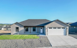 1730 Golden Hills Dr, Lewiston, ID 83501