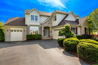 182 Colonial Dr, Vernon Hills, IL 60061