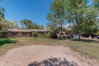 20 Hamilton Rd, Los Lunas, NM 87031