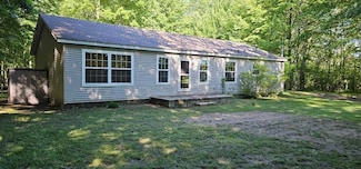 8144 E Decker Rd, Branch, MI 49402