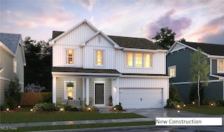 352 Golden Apple Dr NE, Louisville, OH 44641