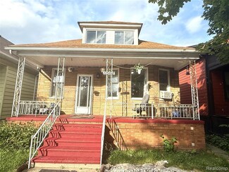 11568 Saint Aubin St, HamtraMcK, MI 48212
