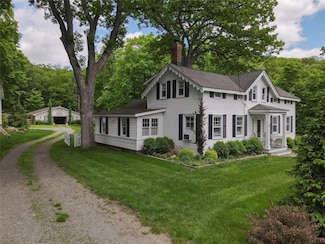 52 Eagle Valley Rd, Sloatsburg, NY 10974