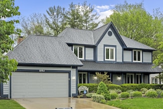1094 Farrington Dr, Westerville, OH 43081