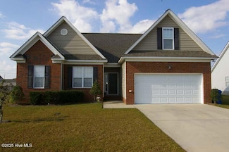 2800 Ange St, Winterville, NC 28590