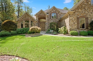 1816 Stone Ridge Dr, Hinckley, OH 44233