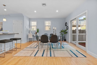 31-33 New Ocean St, Swampscott, MA 01907