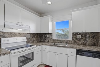 9700 Sunrise Lakes Blvd Unit 305, Sunrise, FL 33322