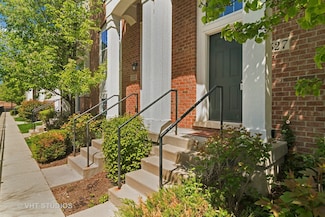 1527 E Arbor Ln, Arlington Heights, IL 60004